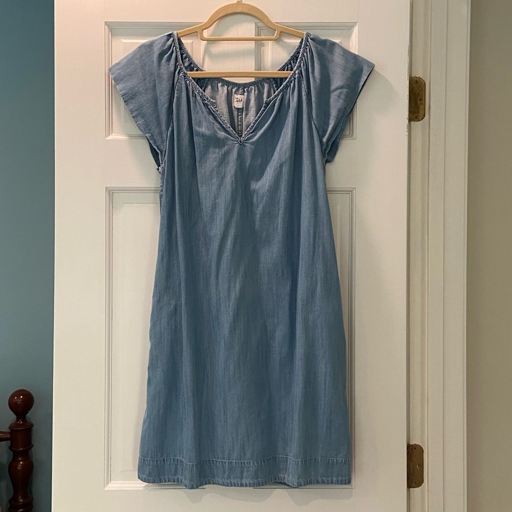 Gap denim dress - size small